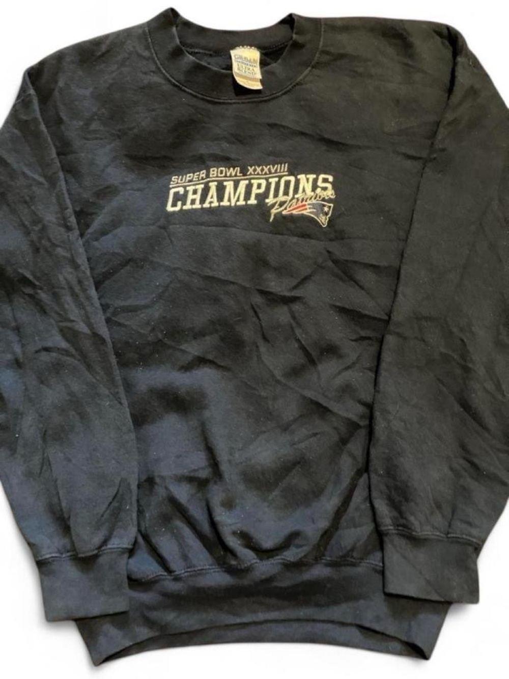 Vintage 2004 Patriots Super Bowl XXXVIII Champions Crewneck Navy Medium Brady